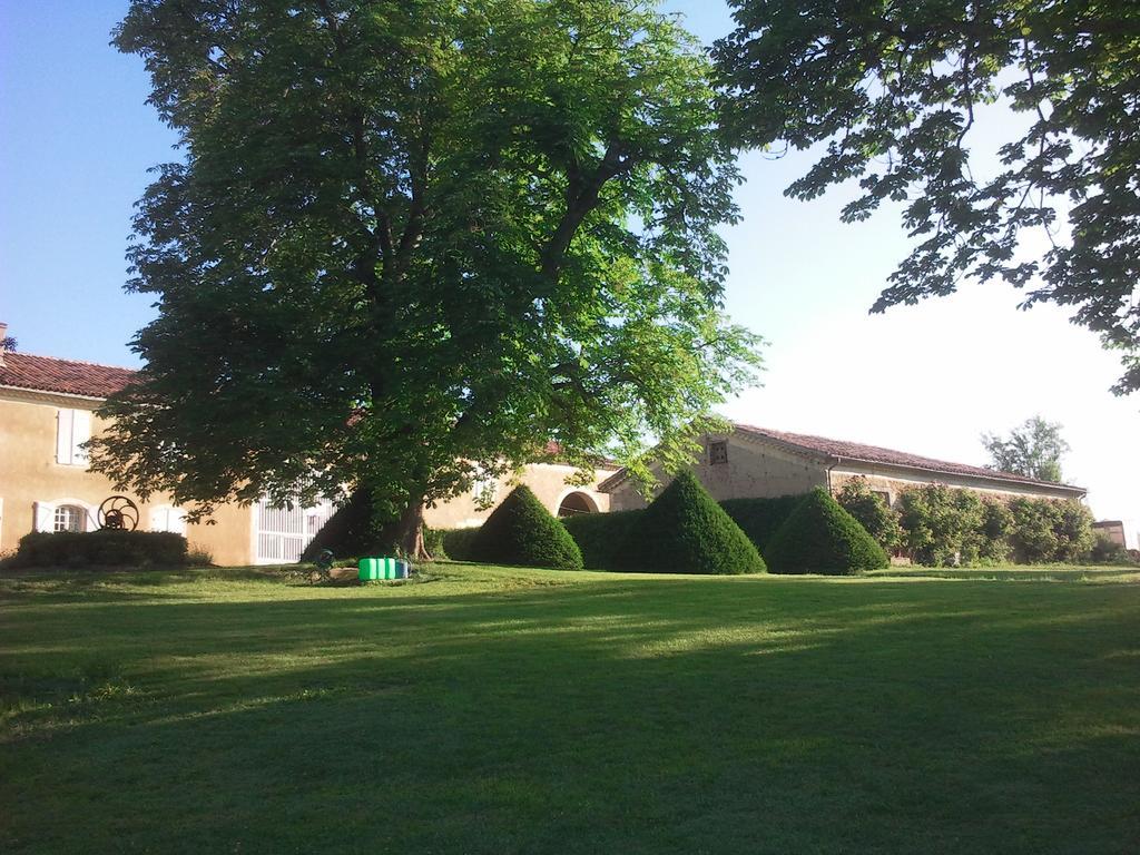 Le Gavachon Bed & Breakfast Leboulin Bagian luar foto