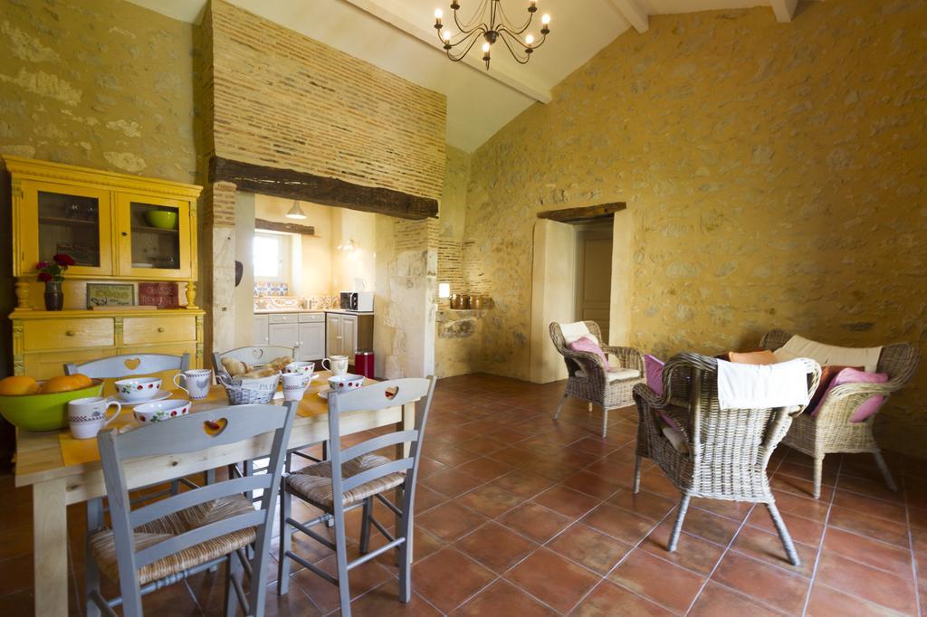 Le Gavachon Bed & Breakfast Leboulin Bagian luar foto