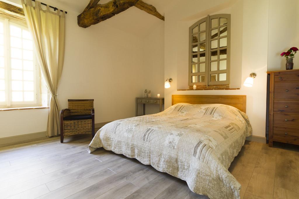 Le Gavachon Bed & Breakfast Leboulin Bagian luar foto